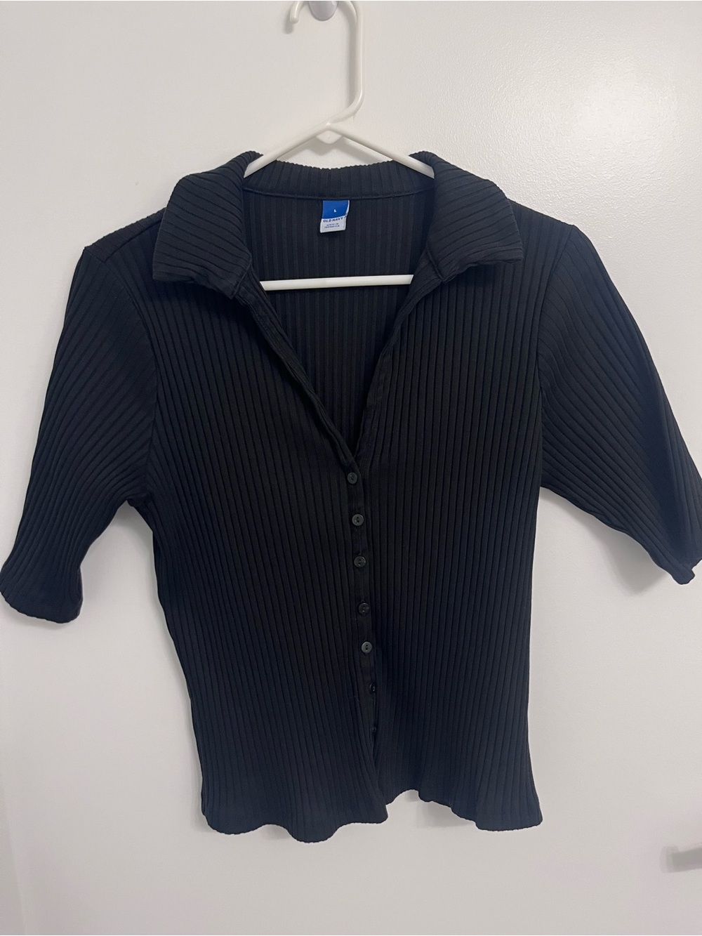 Old Navy Black Ribbed Button-Front Collared Top